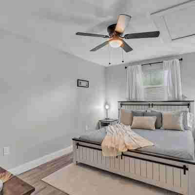 Modern Comfort, Pet Friendly, 2 King Beds Rooms