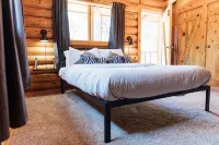 Modern-Cozy LOG CABIN near La Pine state park - Alppimaja
