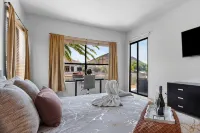 New Lakefront w/ Free Boat & Pool & Massage Chair & Near State Farm Stadium - مسبح خاص