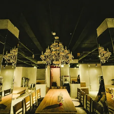 Comma Plus - Hostel