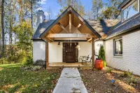 Secluded Chic Design: 15Min Avl-GameRm-Sauna-HotTub - 무료 와이파이