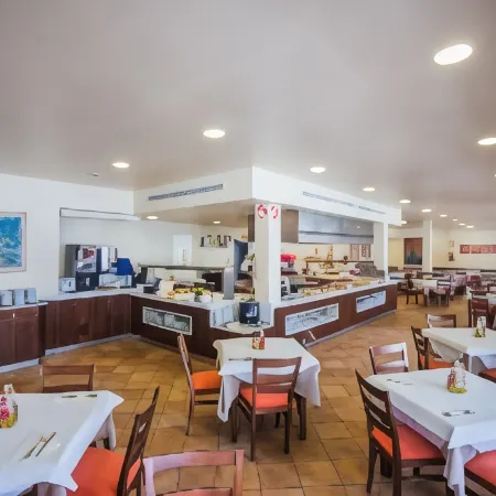 Aparthotel Holiday Center