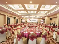 Swiss-Belhotel Kendari - parking