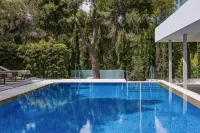 Life Gallery Athens - Luxury
