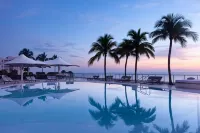 The Ritz-Carlton, Fort Lauderdale - Infinity Pools