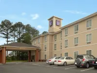 Baymont by Wyndham Cartersville Hotels in Cartersville