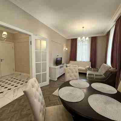 Shikarnye Apartamenty Na Glavnoy Ulitse Minska Vozle Vokzala Apartments Others