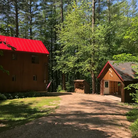 Traveling with kids? Try this secluded & updated 3-bedroom home close to Okemo