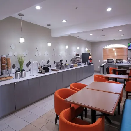 Best Western Plus Slidell Hotel Отели в г. Слайделл