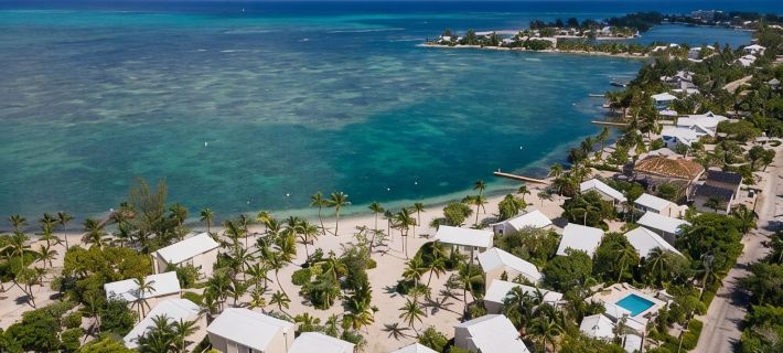 "Sandy Bottom" -  2 Bedroom Villa On The Beach At Gardens Of The Kai#5 Hotels in North Side