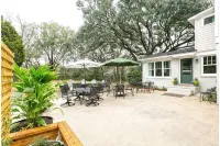 The Robin house - Close to Everything! - Kitchens