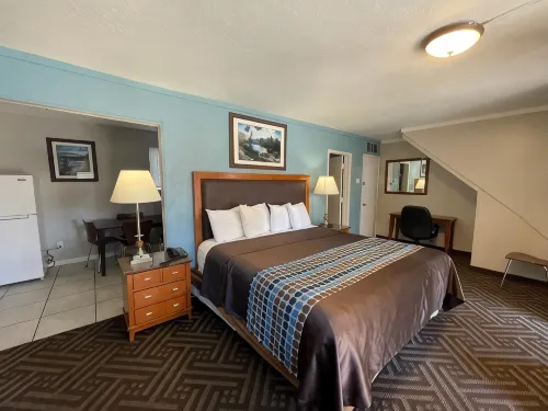 Tahoe Hacienda Inn - Motels