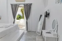 Golden Star Praxitelous - Pet friendly