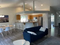 Just like home, clean in great family friendly location - Homestays