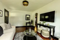 Speedway "Finish Line" House - 3-Star