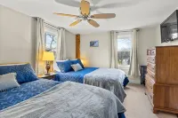 Civil War Era Home, w/ King Bed, Finger Lakes, Hot Tub & Game Room - Homestays