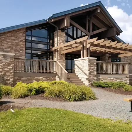 Serene Lakefront Retreat in Poconos: Beach, Pools, Gym, Fireplace & Pet-Friendly