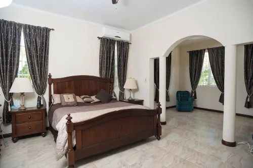 Gimli: Luxury 2 Story Villa - 3 min from the beach!!! - Villas