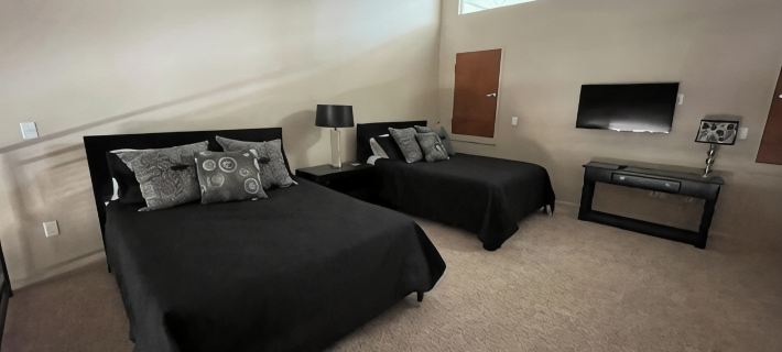 Top Floor Condo By the Water Hotels in Sandusky