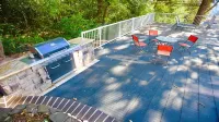 Luxury Smart System Enabled Home on the Hill with Beautiful View - ジム