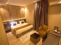 Gold Ice Hotel Hotele w: Warri