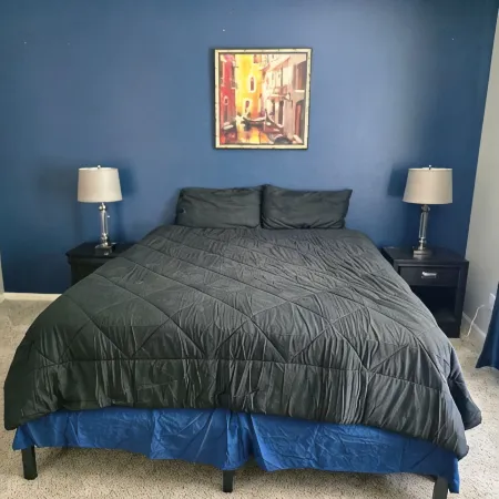 Spacious 4-bedroom house with Pool, WiFi and AC in brilliant Buckeye