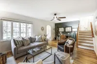 Gorgeous retreat in Dayton OH with private fenced yard. - 4 estrellas