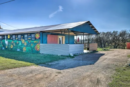Ultimate Family River Retreat: Pickleball, Pool Table & Private Water Access - 4-Star