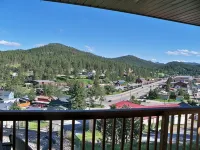 Hill City! Centrally located to Black Hills attractions. - Wifi