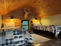The Railroad Scale House: 40 Private Acres & Creek - 3-Sterne