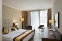 Hotel Sacher Baden - parking