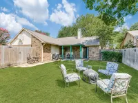 Escape to Olivia's Hideaway in Allen! Close  to Shopping,Eat, and Entertainment - Wifi
