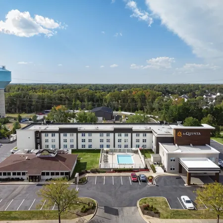 La Quinta Inn & Suites by Wyndham Lexington Park - Patuxent