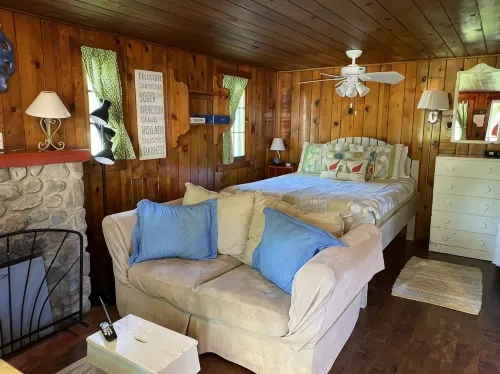 Parkview Cottage #1 - 1/2 block to beach. - 2-Star