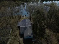 Beautiful Lake House & Spacious 4 BR - 3つ星