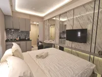 Cosmy Benson Apartment at Pakuwon Mall - Kitchen