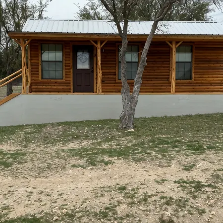 1 Bedroom Cabin w/Two Recliners Cabin 7