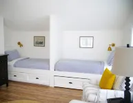 Charming modern bungalow w/ hot tub steps away from the beach - Boutique