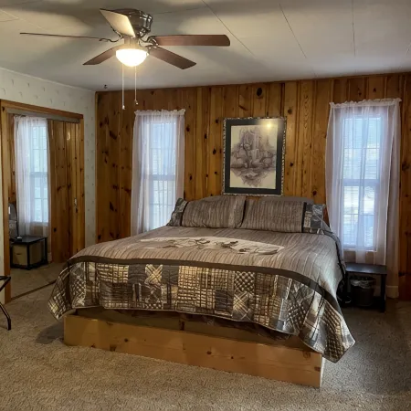 Your going to fall in love with this cabin.outstanding for family,multi families Hotele w: Apache County