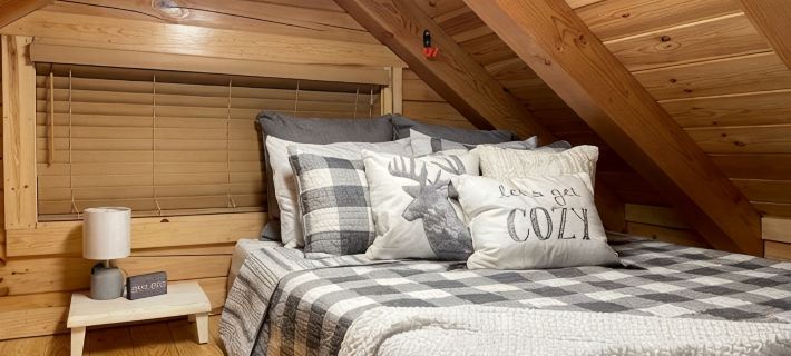 Cozy Hocking Hills Cabin on 20 private acres! Only 7 miles from State Park! 勞雷爾住宿飯店