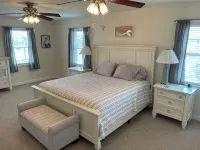 Beachside Breeze! 5 BR 3 BA beach paradise! - 3つ星