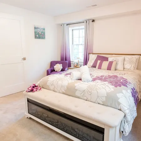 Luxury house 3 mins from UVA - Close to JPJ Arena
