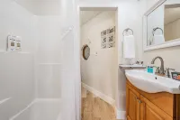 Aqua Vista Studio - Condos