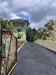 The Hideaway cozy , centrally located apartment 3 minutes from town center - 3-Star
