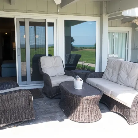 Pristine Oceanfront Surf Villa Condo in Sawgrass