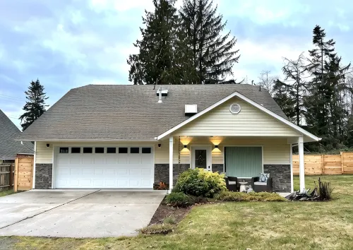 Modern, cozy home in private beach community Admirals Cove - Beach