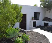 Bungalow with private pool in private garden - บังกะโล