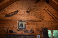 Secluded-Log Cabin-in town Cashiers-Pet Friendly - Wifi