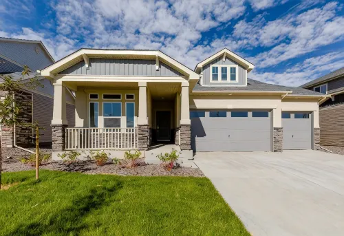 √3 BDR Ranch Home√For Families√Backyard√Parking√Quiet - พร้อมระเบียง