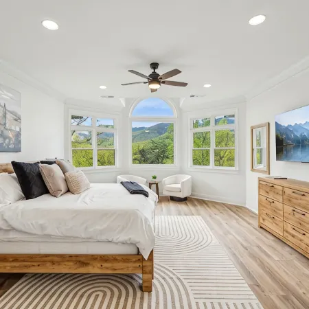 Dream Home in Jasper – 5 bedroom Stunner with Space & Style